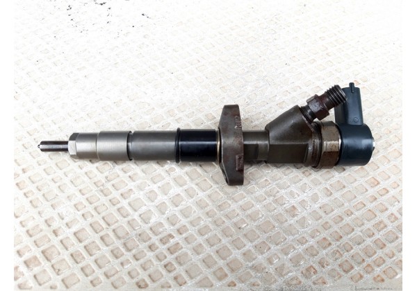 Форсунка дизельна Renault Laguna II, Espase IV, Master II, Vel Satis 2.2 DCi, Bosch, 8200084534, 8200936736, 0445110084 *